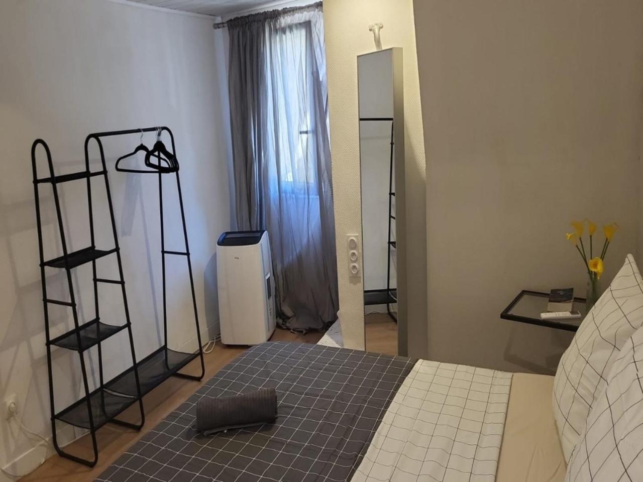 Spacious Town House With Balcony Montagnac  Ngoại thất bức ảnh