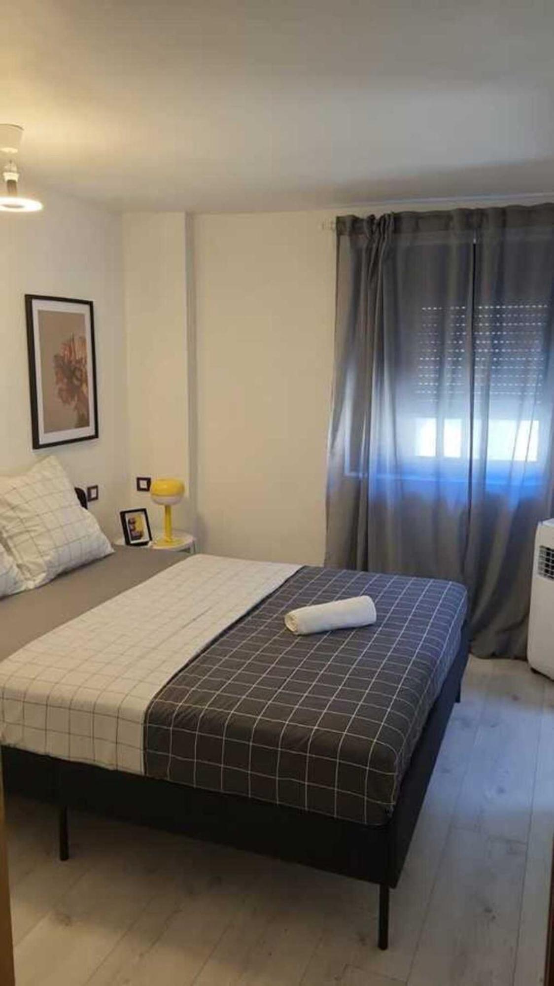Spacious Town House With Balcony Montagnac  Ngoại thất bức ảnh